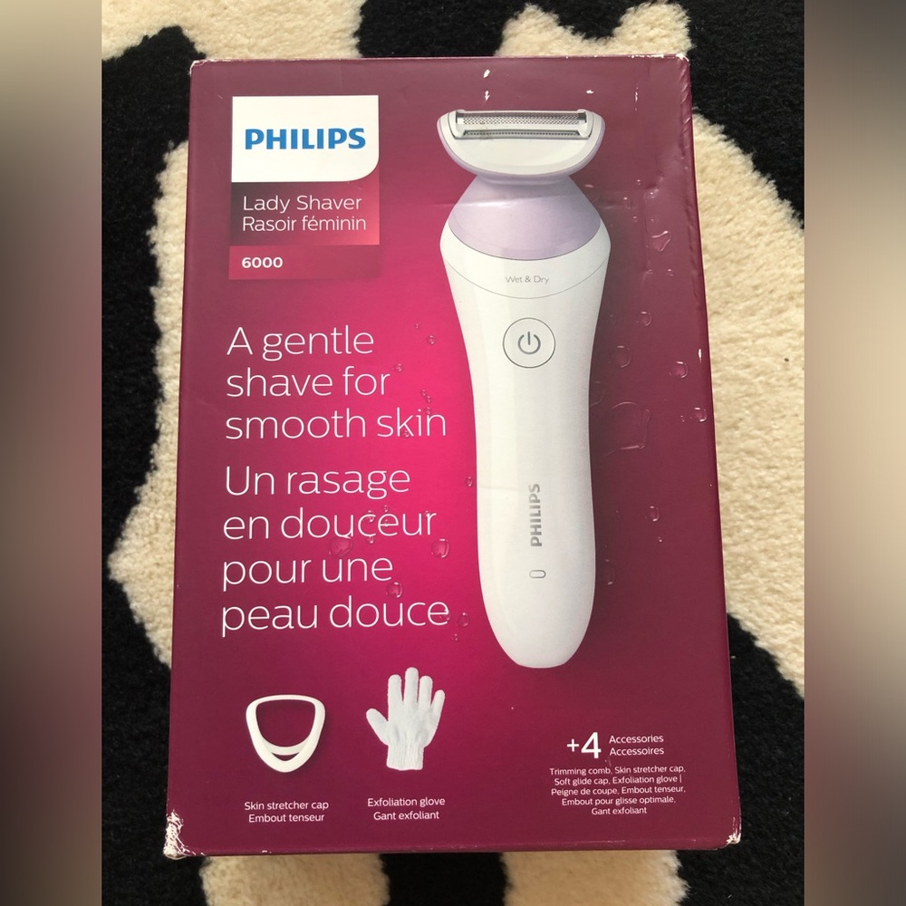 Philips Lady Shaver Series 6000 Cordless Wet & Dry Gentle Shave For Smooth Skin